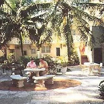 Casuarinas Of Cable Beach Hotel Nassau